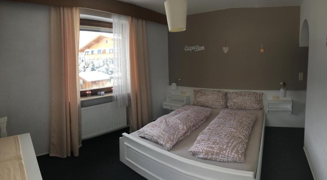 Pension Ostbach Leutasch Exteriör bild